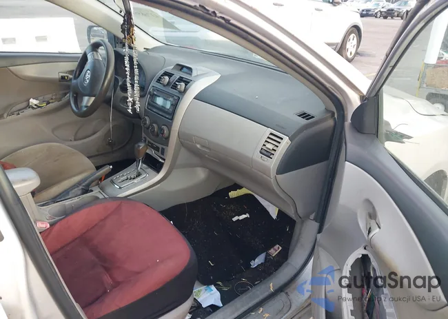 2T1BU4EE0CC821313: 43766561