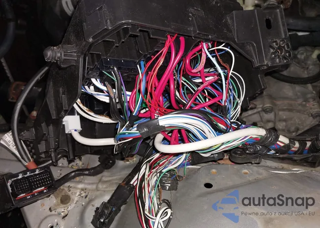 2T1BURHE8HC892873: 43765772