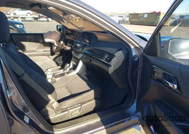 1HGCR2F56FA192367: 43767371