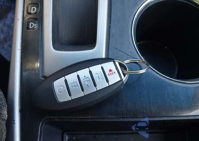 1N4AL3APXDC131861: 43766618