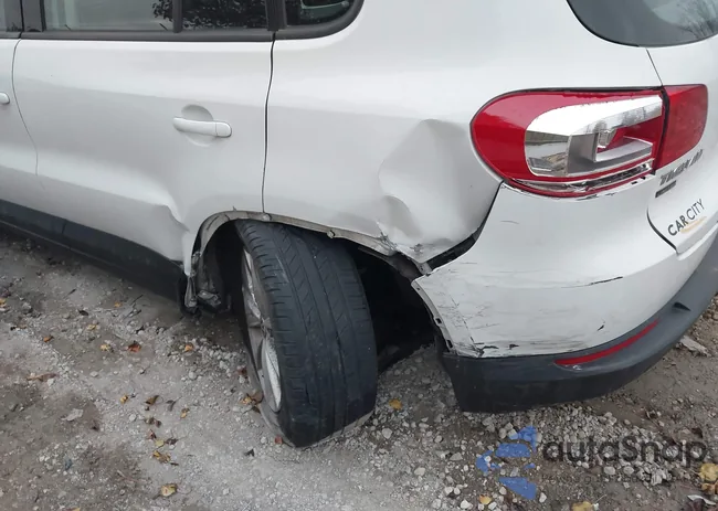 WVGBV7AX8HK047237: 43767993