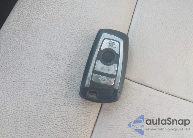 WBA3B1C58FK137718: 43768043