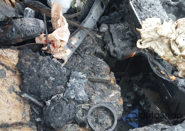 KNDJP3A52G7870748: 43768080