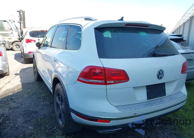 WVGEP9BP3FD007098: 43768095