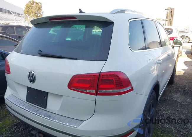 WVGEP9BP3FD007098: 43768095