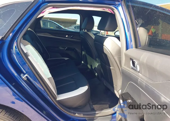 KNAG64J75S5272885: 43768158