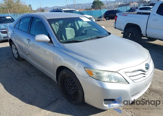 4T4BF3EK8BR106924: 43768318