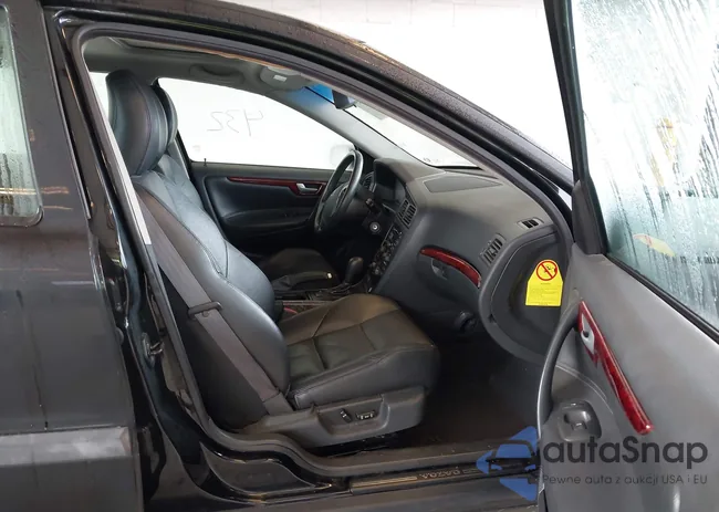 YV1SW59V342381561: 43768483