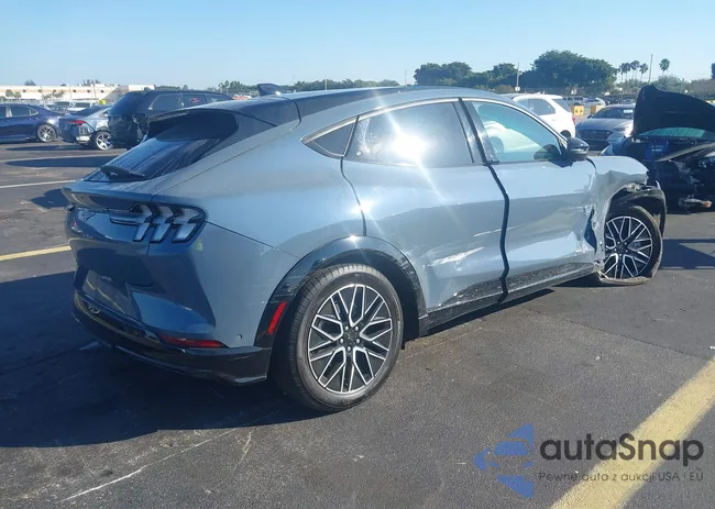 3FMTK3R42RMA25227: 43768559