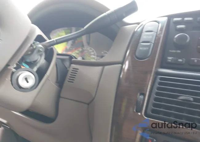 1FMDU74E22UB01424: 43769061