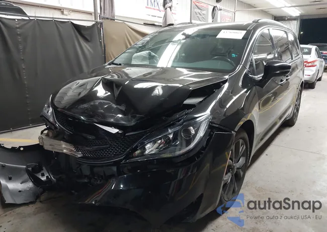 2C4RC1GG1KR715384: 43769069