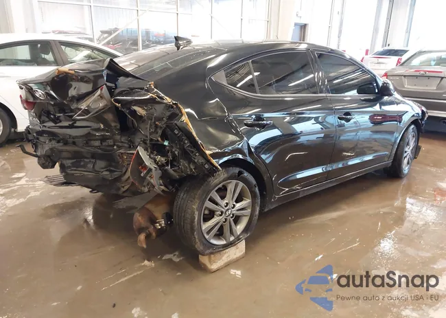 5NPD84LF2JH237563: 43769240