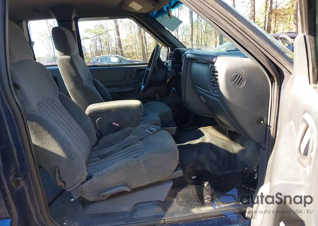 1GCCS195328114168: 43768615