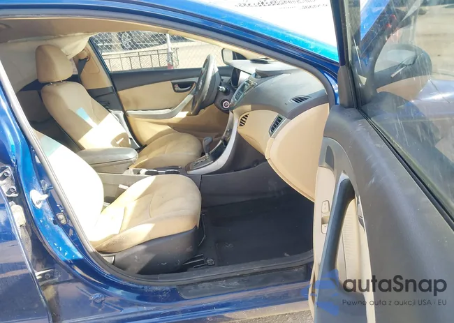 KMHDH4AE9DU526410: 43768647