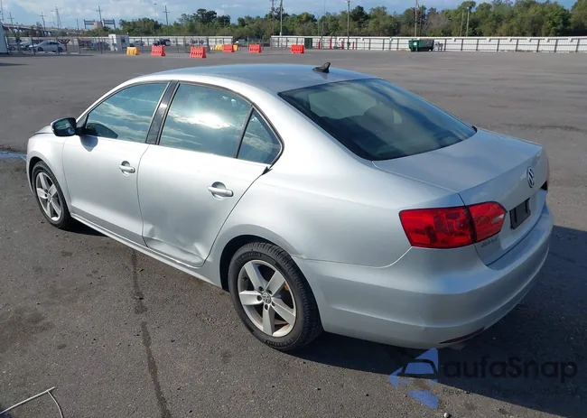 3VWLL7AJ7DM395864: 43768669