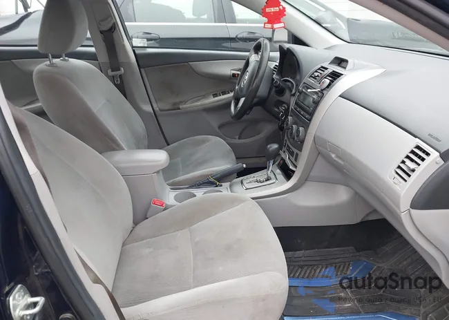 2T1BU4EE4CC905960: 43768813