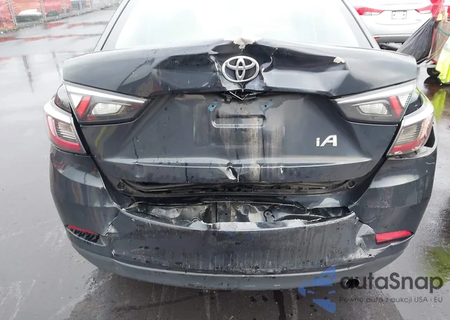 3MYDLBYV8HY179251: 43770146