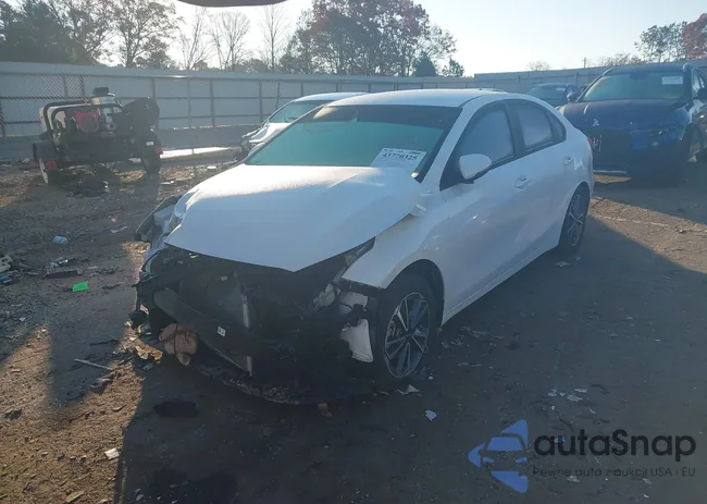 3KPF24AD1RE836420: 43770325