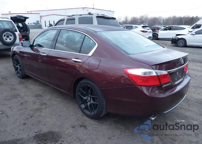 1HGCR2F57FA076983: 43770547