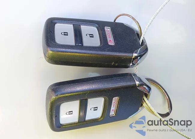 3HGGK5H89FM714037: 43769876