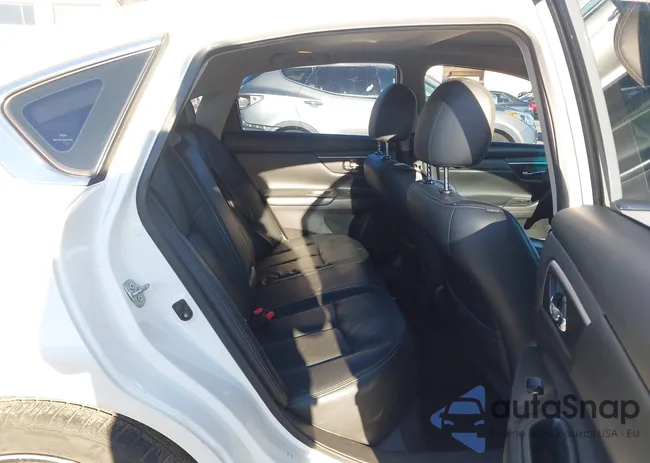 1N4AL3AP8GC218999: 43771040