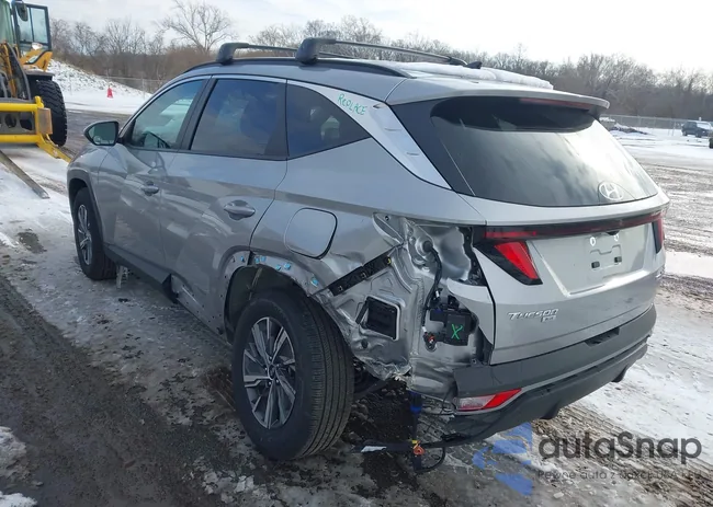 KM8JBCD16RU215614: 43771179