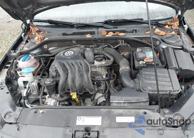 3VW2K7AJ8FM220332: 43771488