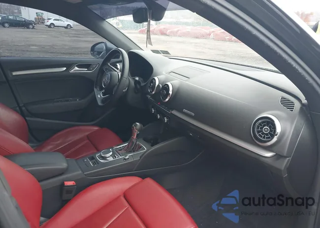 WAUB1GFFXH1071090: 43771534