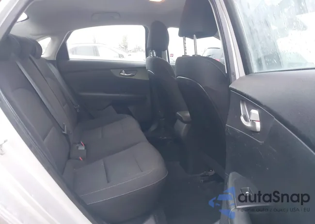 3KPF24AD6KE091606: 43771558