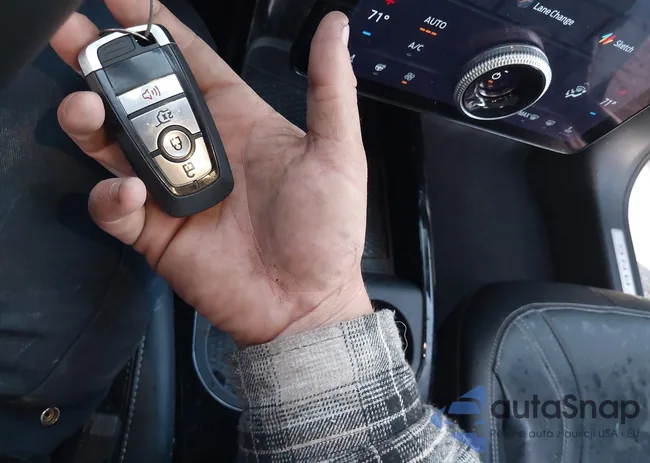 3FMTK3SU5PMA76258: 43770948