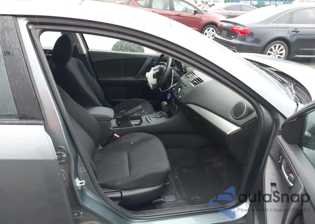 JM1BL1UF6C1547146: 43772079