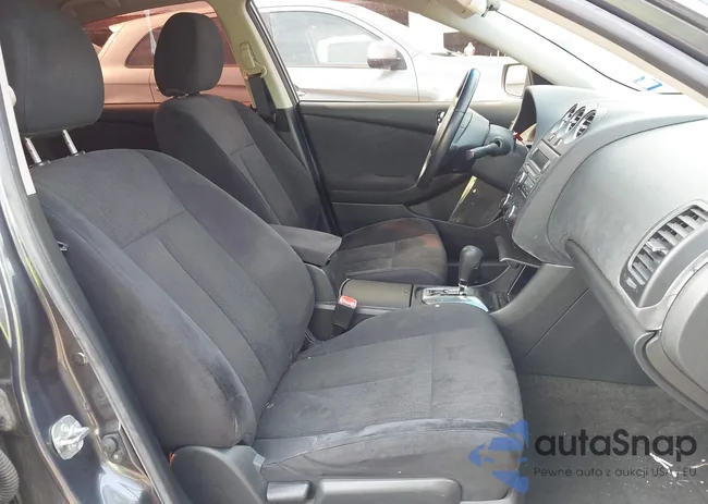 1N4AL2AP5BN409609: 43772256