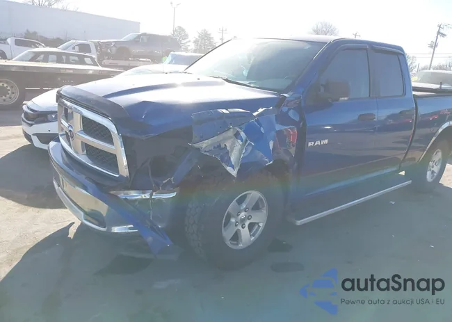 1D3HB18P29S704374: 43771602