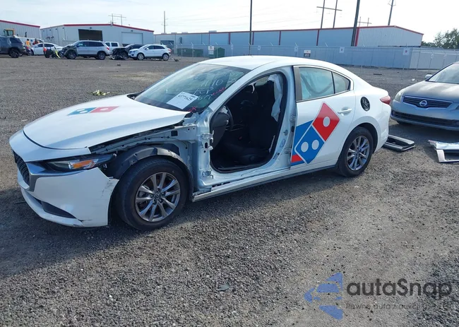 3MZBPAAL2NM303057: 43771625