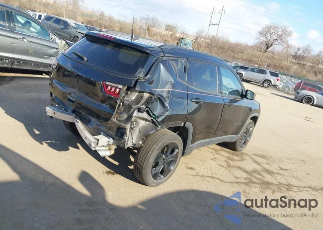 3C4NJDBB8KT623171: 43771853