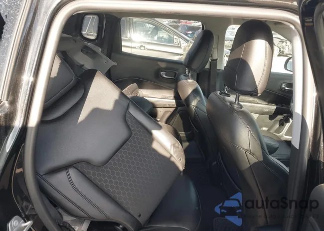 3C4NJDBB8KT623171: 43771853