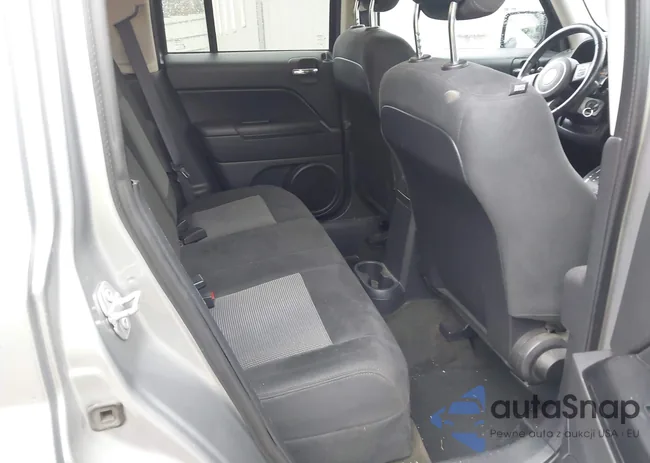 1C4NJRFB8GD763743: 43773196