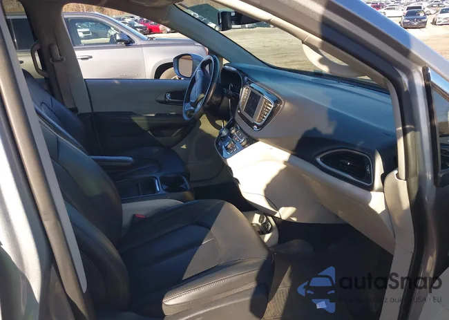 2C4RC1BGXLR125614: 43773208