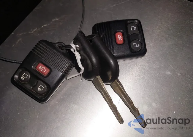 1FTFW1EV8AFD11953: 43773245