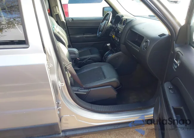 1C4NJPBA2GD763982: 43773259