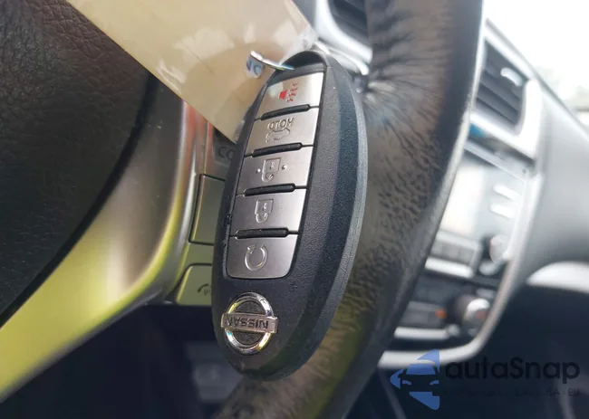 1N4AL3AP1JC255352: 43773327