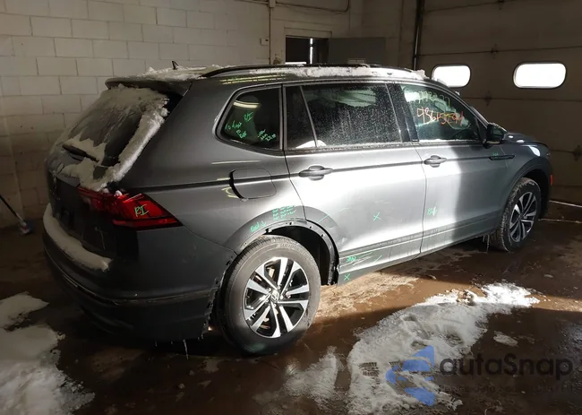 3VV0B7AX7NM043674: 43773377