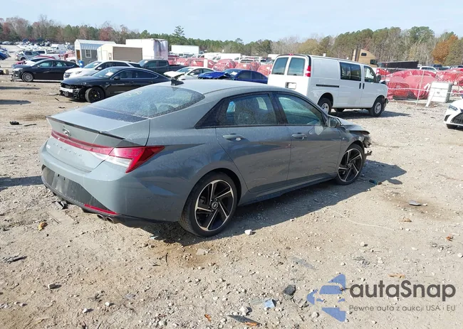 KMHLR4AF3PU4173: 43773549