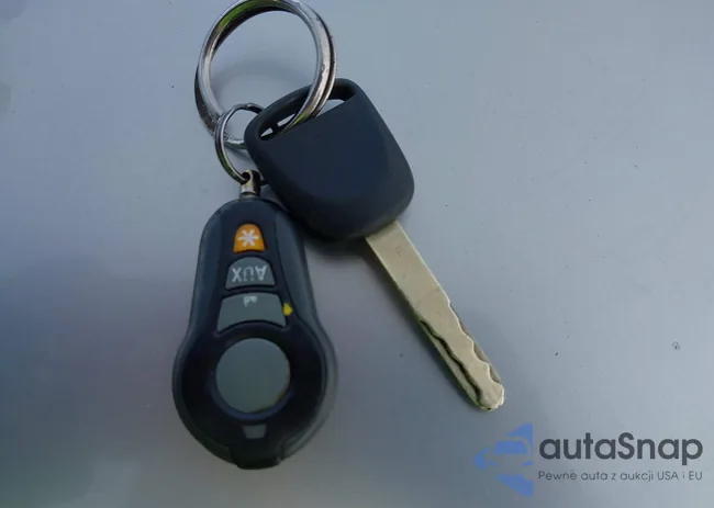 1HGEM22974L031866: 43772610