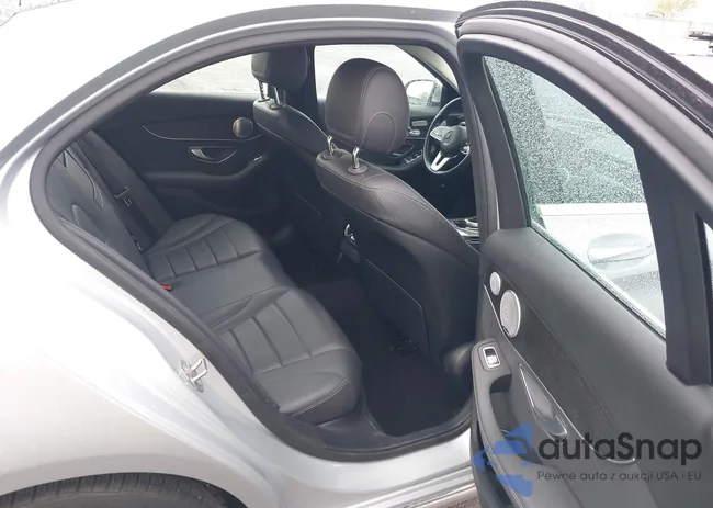 W1KWF8DB4MR628895: 43772659