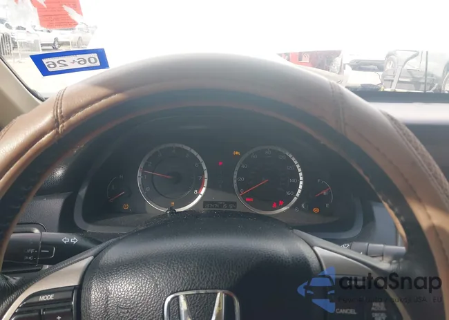 1HGCP2F61CA157097: 43772799