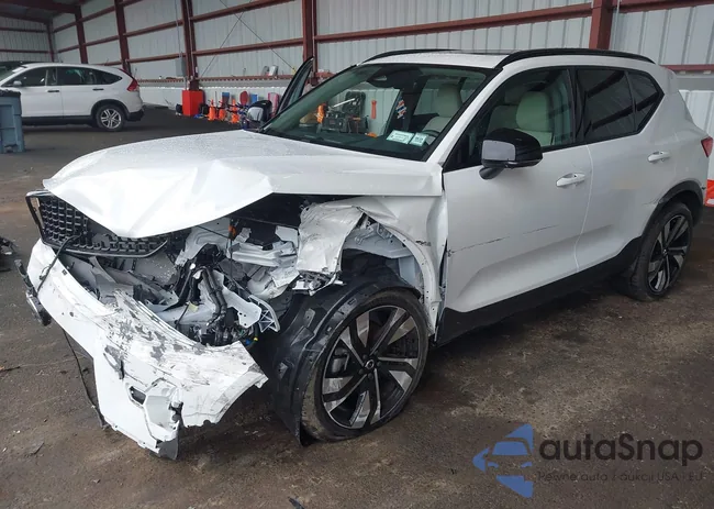 YV4L12UC2S2525477: 43772811