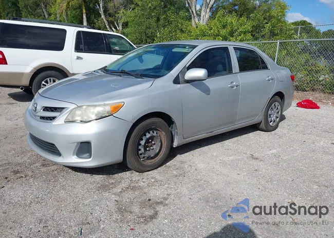 2T1BU4EE9DC066342: 43772841