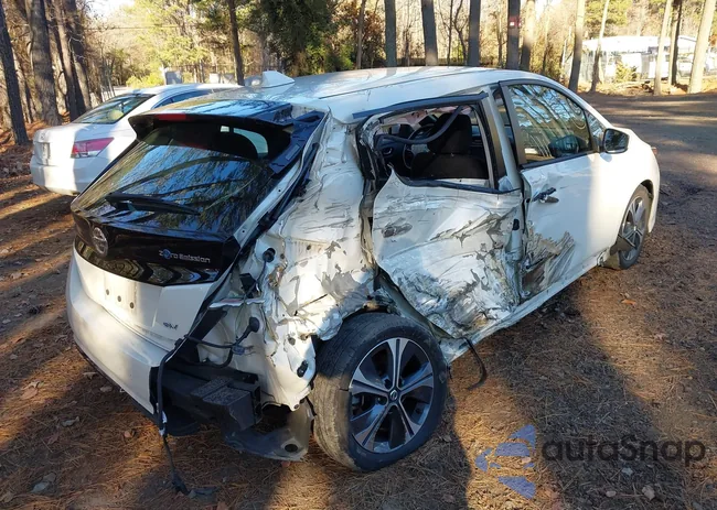 1N4AZ1CV3MC556580: 43772842