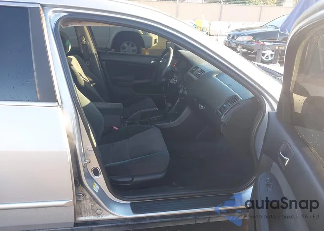 1HGCM66334A011601: 43772923